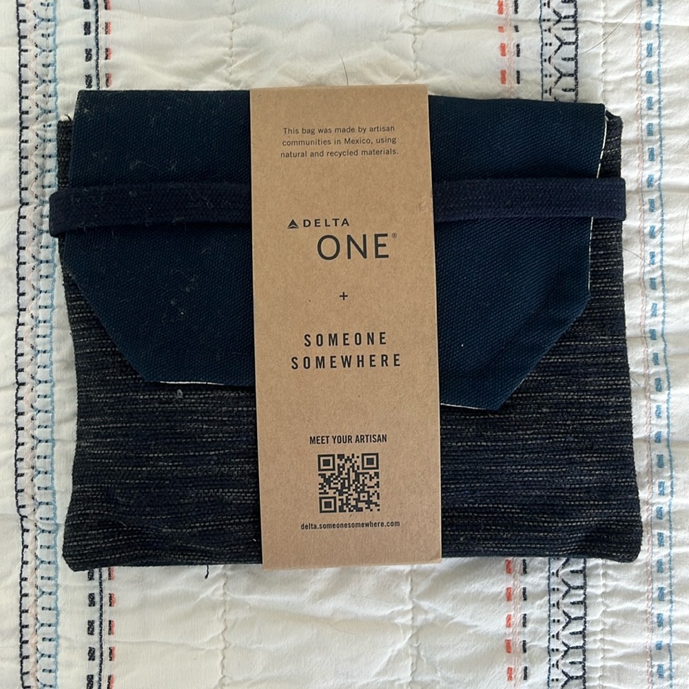 Delta Someone Somewhere amenity kit NWT